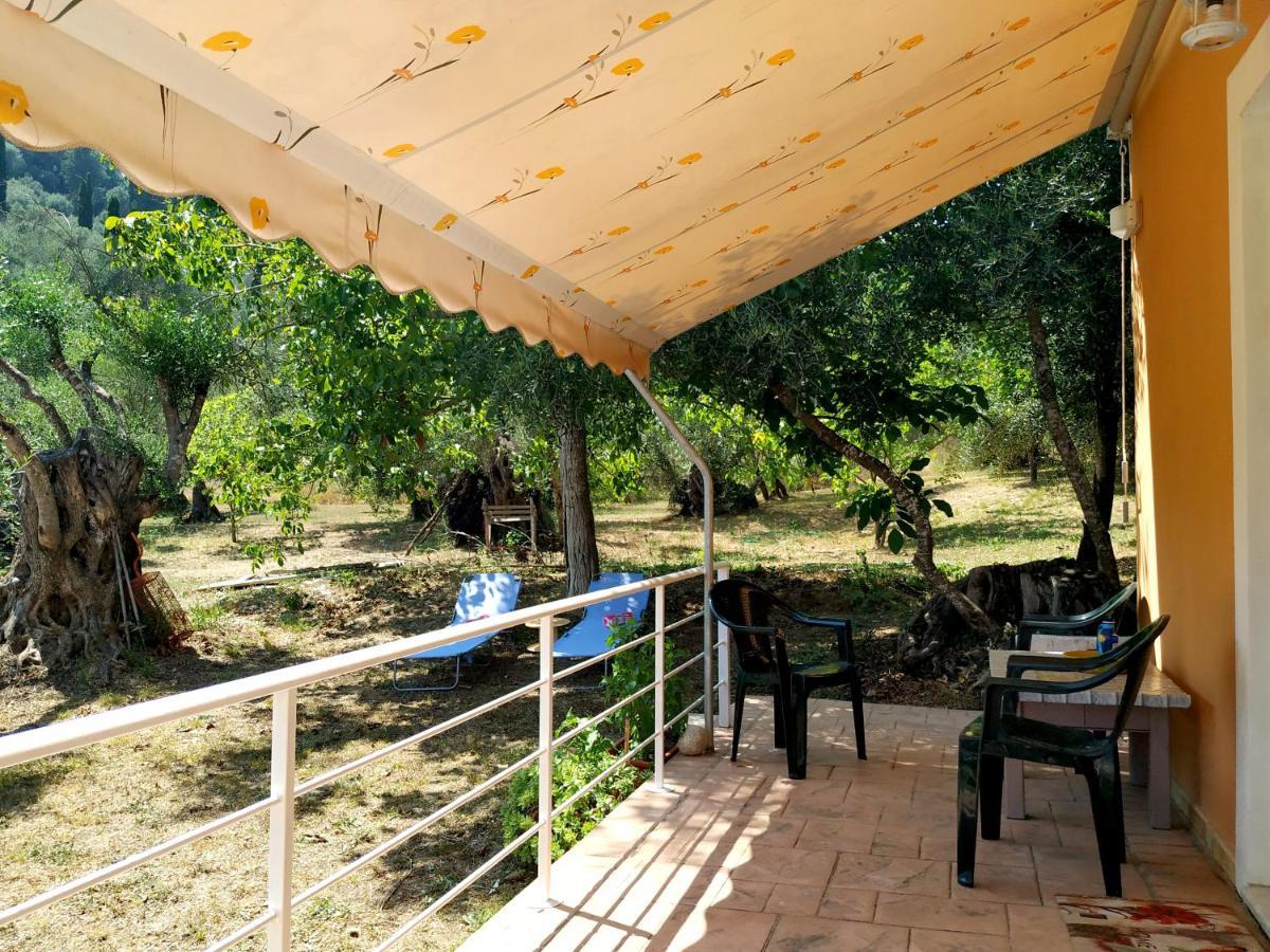 Family Holiday Apartment With Garden & Bbq Velonádesz Kültér fotó