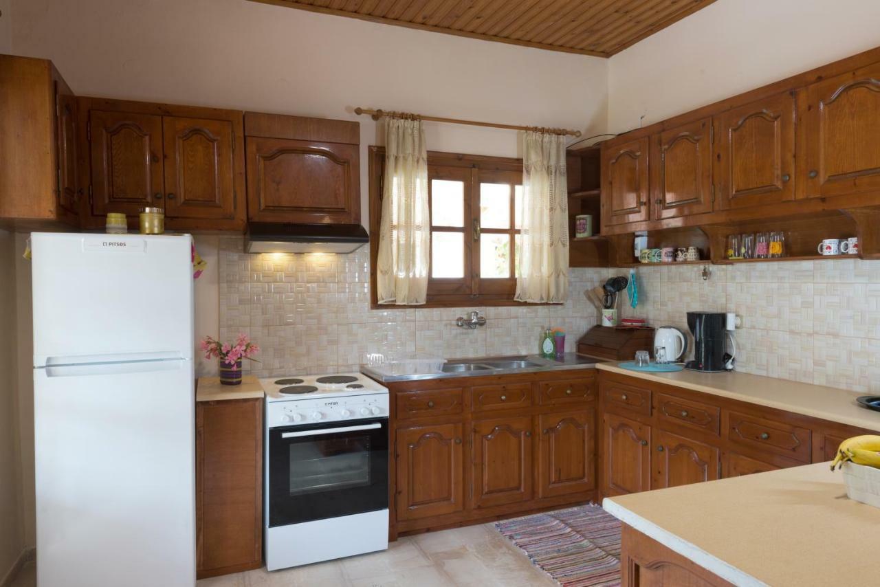 Family Holiday Apartment With Garden & Bbq Velonádesz Kültér fotó