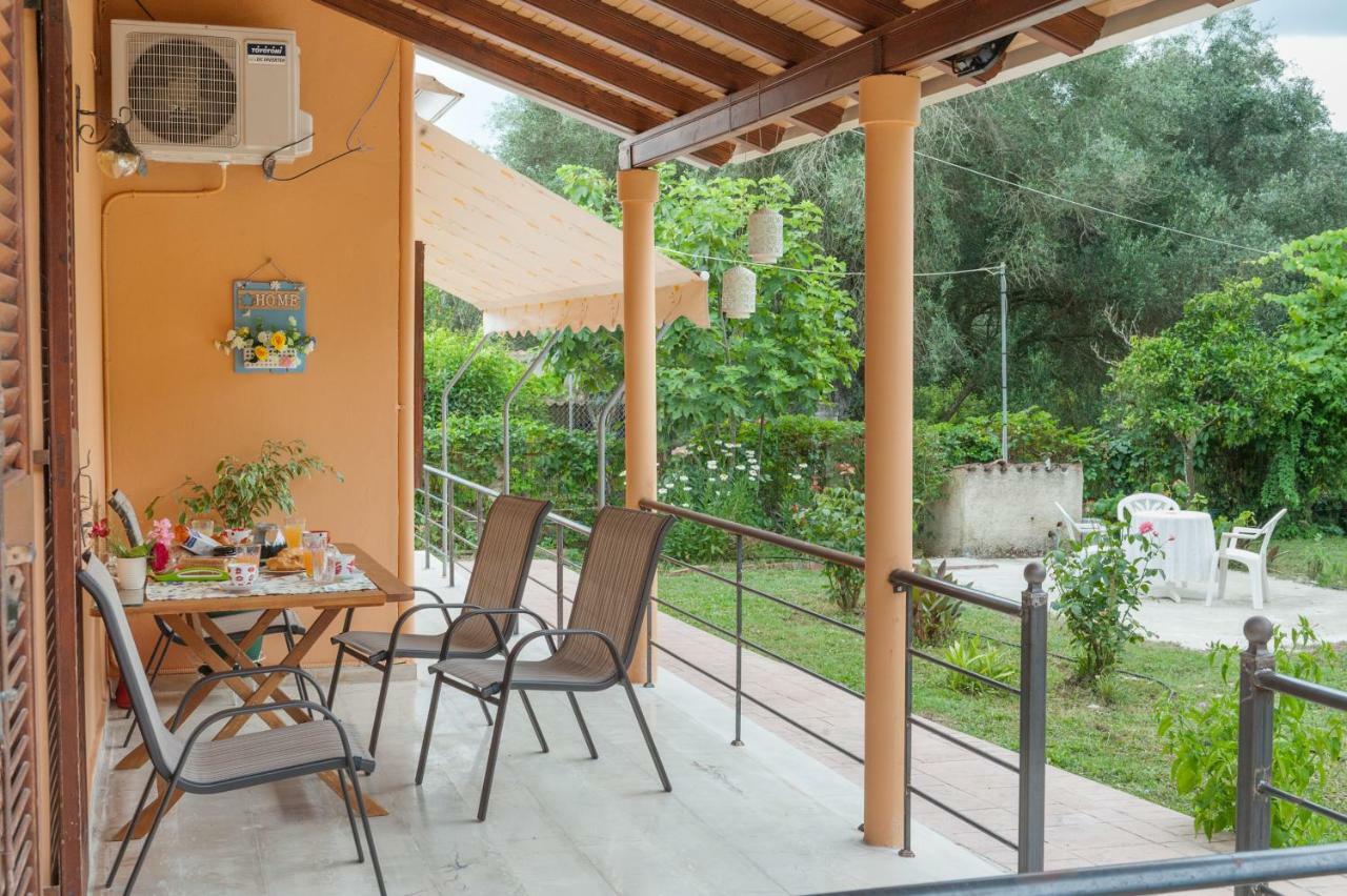 Family Holiday Apartment With Garden & Bbq Velonádesz Kültér fotó