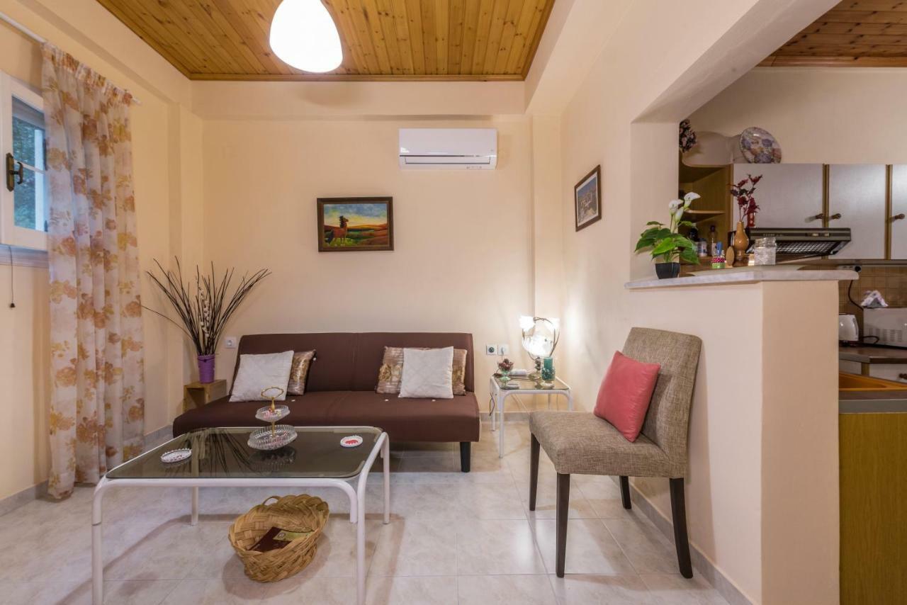 Family Holiday Apartment With Garden & Bbq Velonádesz Kültér fotó